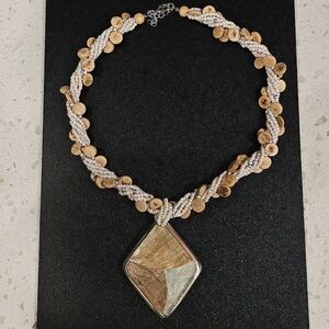 Vintage & RARE Beautiful Shimmering Gold Tone, Mother of Pearl, Beaded Necklace